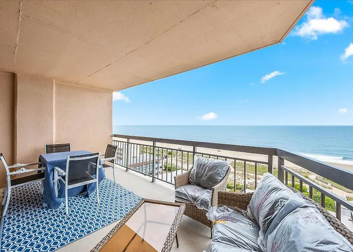 Holiday home Fountainhead -1 Bed Oceanfront With Outdoor Pool! *