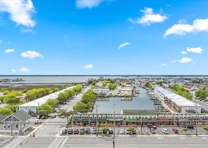 Holiday home Fountainhead -1 Bed Oceanfront With Outdoor Pool! *