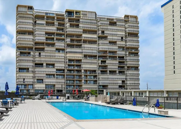 Holiday home Fountainhead -1 Bed Oceanfront With Outdoor Pool!