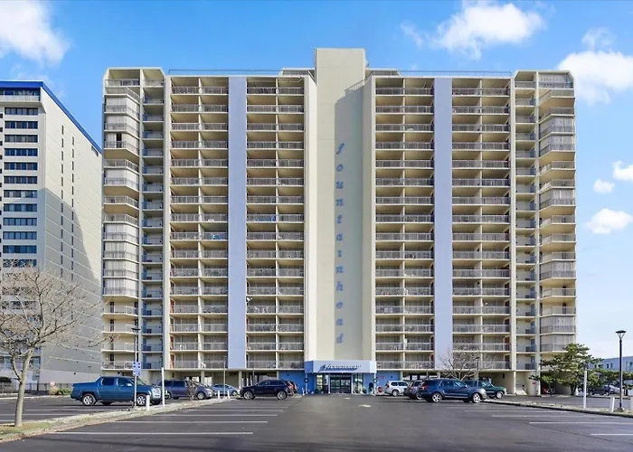 Holiday home Fountainhead -1 Bed Oceanfront With Outdoor Pool! *